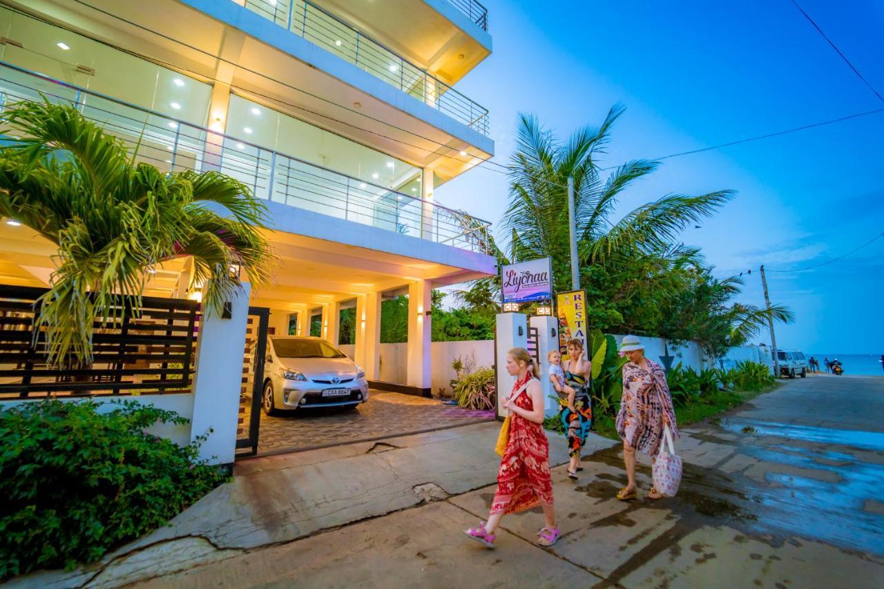 Liyonaa Beach Hotel Trincomalee Exterior photo